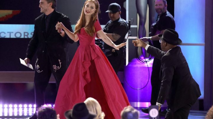 at-the-sag-awards,-jessica-chastain-tripped-over-her-dress,-but-it-didn’t-detract-from-her-significant-victory