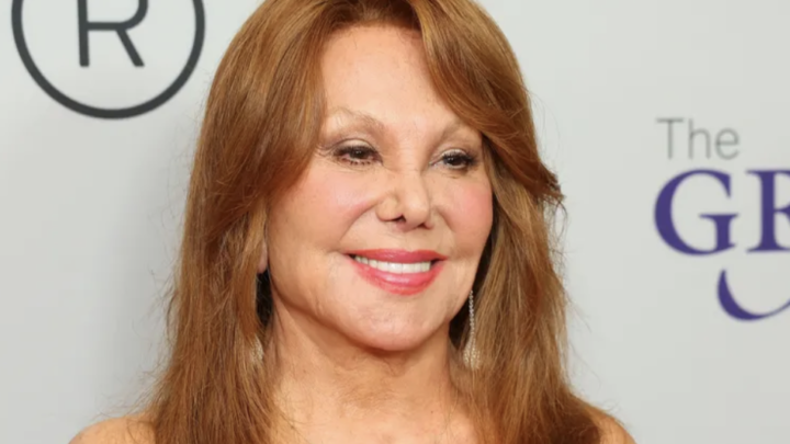 fans-say-marlo-thomas-‘destroyed’-her-beauty-with-surgery:-how-she-would-look-today-naturally-via-ai