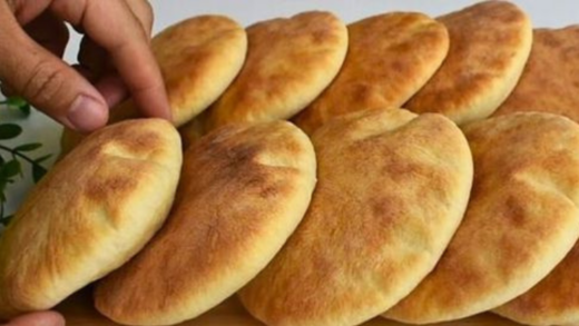 the-ultimate-quick-fix:-homemade-pita-bread!