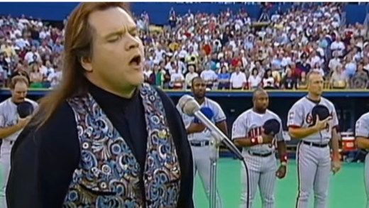 meat-loaf-showed-everyone-how-the-national-anthem-should-be-sung.