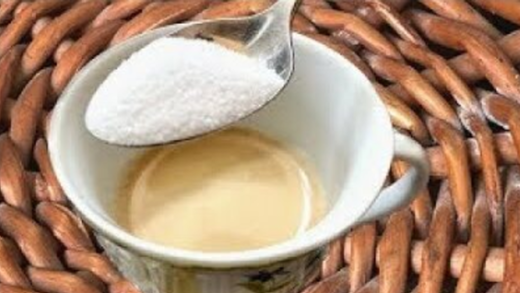 a-pinch-of-salt-in-your-coffee:-a-simple-twist-with-surprising-health-benefits