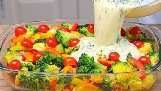 creamy-baked-broccoli-with-tomatoes-and-kale